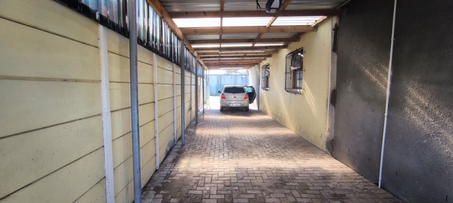 2 Bedroom Property for Sale in Lotus River Western Cape